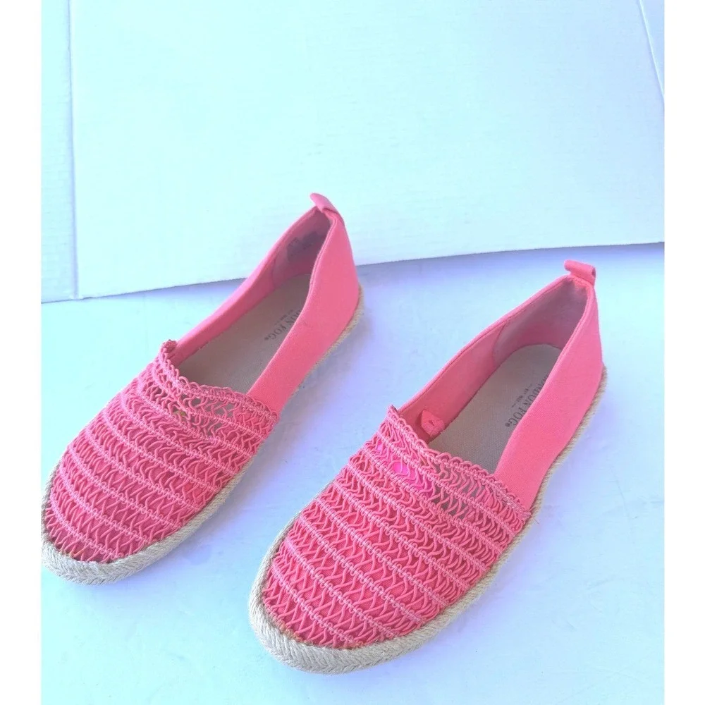 London Fog Coral Pink Espadrille Flat Woven Crochet Canvas Slip On Shoes 7W wide